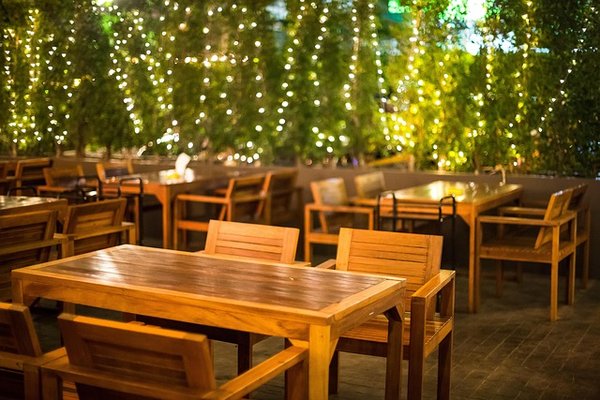 Comment dynamiser son restaurant pour attirer plus de clients